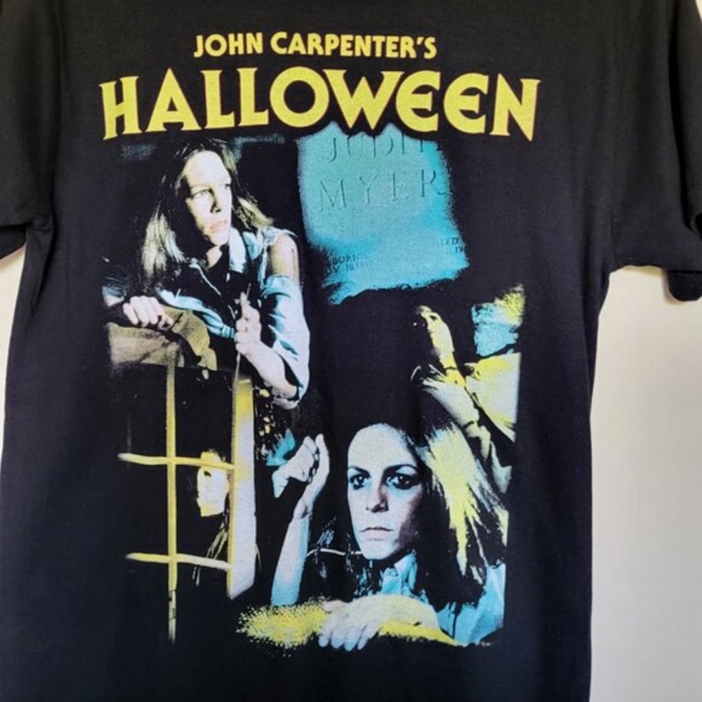 *NEW* JOHN CARPENTER'S HALLOWEEN Laurie Strode Black T-Shirt Tee Size Small - Picture 2 of 3
